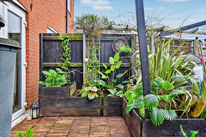 Photo 22- click for photo gallery